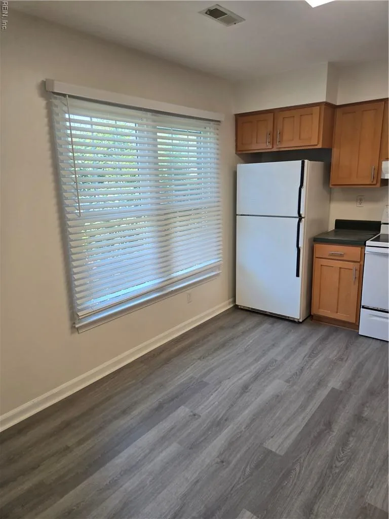 916 Jay Are CT, VIRGINIABEACH VA 23462 - Photo 5