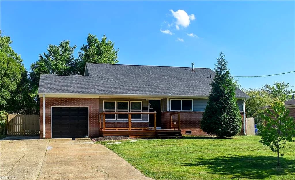 5523 Sandpiper LN, Norfolk — 4 bed Residential, 2,085 sqft
