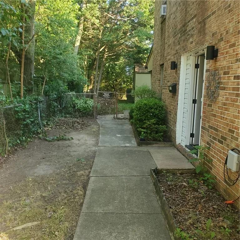 5810 Layton ST, VIRGINIABEACH VA 23462 - Photo 3