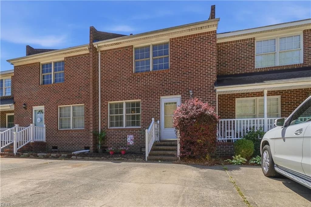 705 Basnight CT, CHESAPEAKE VA 23322 - Photo 2