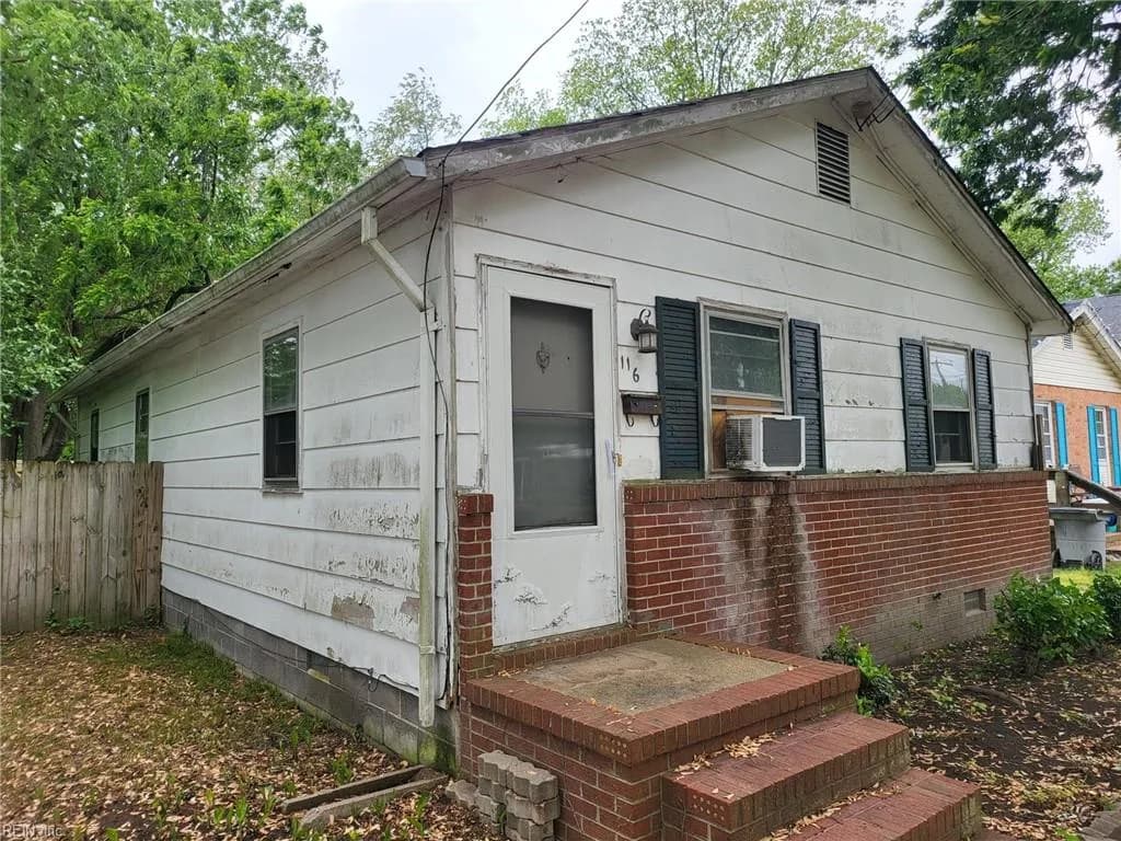 116 Downes ST, HAMPTON VA 23663 - Photo 4