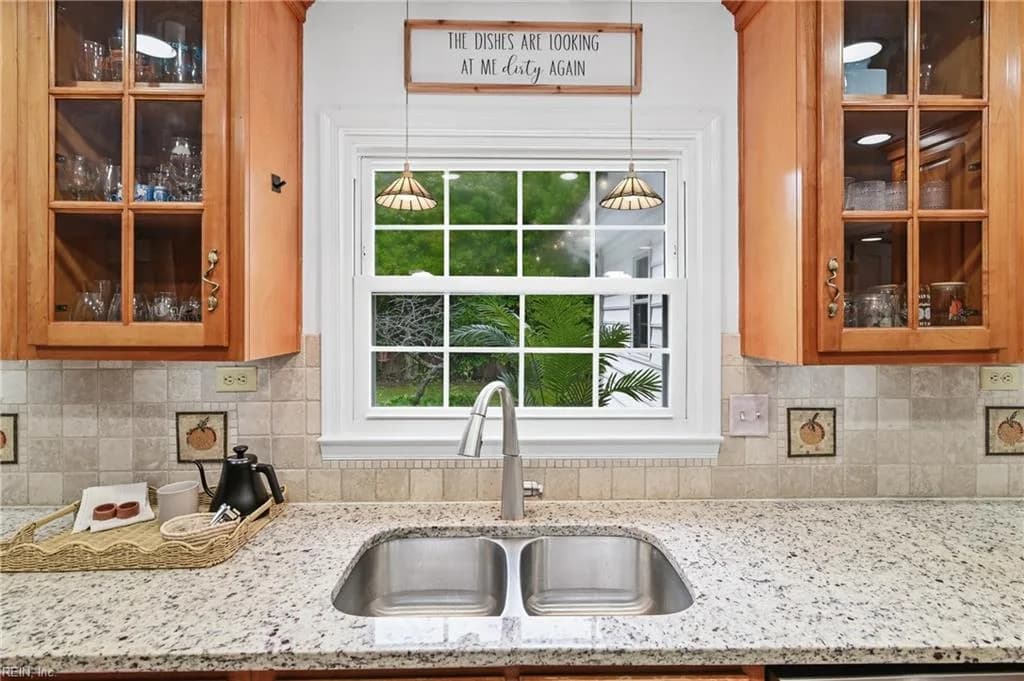 3208 Blue Ridge CT, VIRGINIABEACH VA 23452 - Photo 5