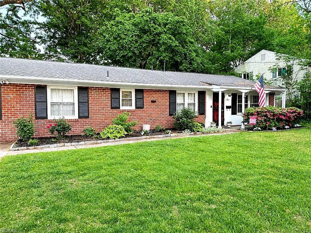 708 Northgate CT, VIRGINIA BEACH VA 23452 - Main photo