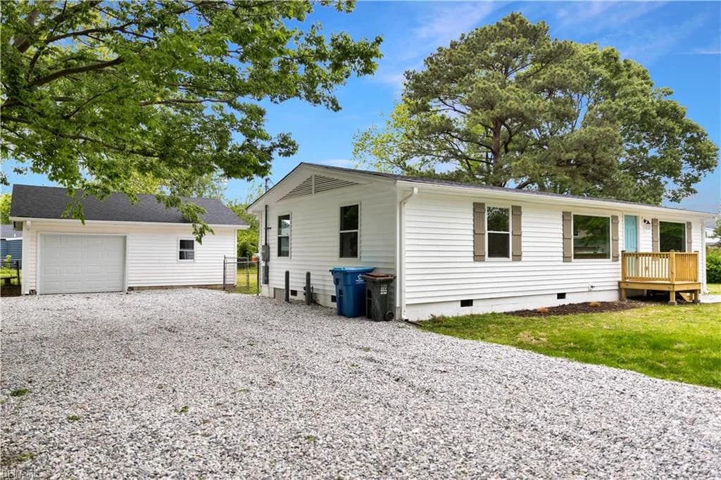 1256 Poquoson AVE, POQUOSON VA 23662 - Photo 4