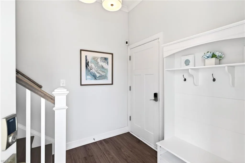 9675 Shore DR, NORFOLK VA 23518 - Photo 5