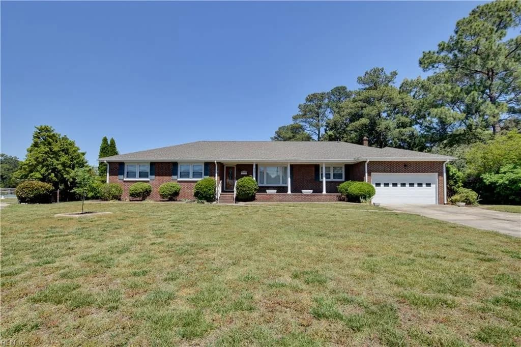 4102 Chowan AVE, CHESAPEAKE VA 23325 - Photo 2