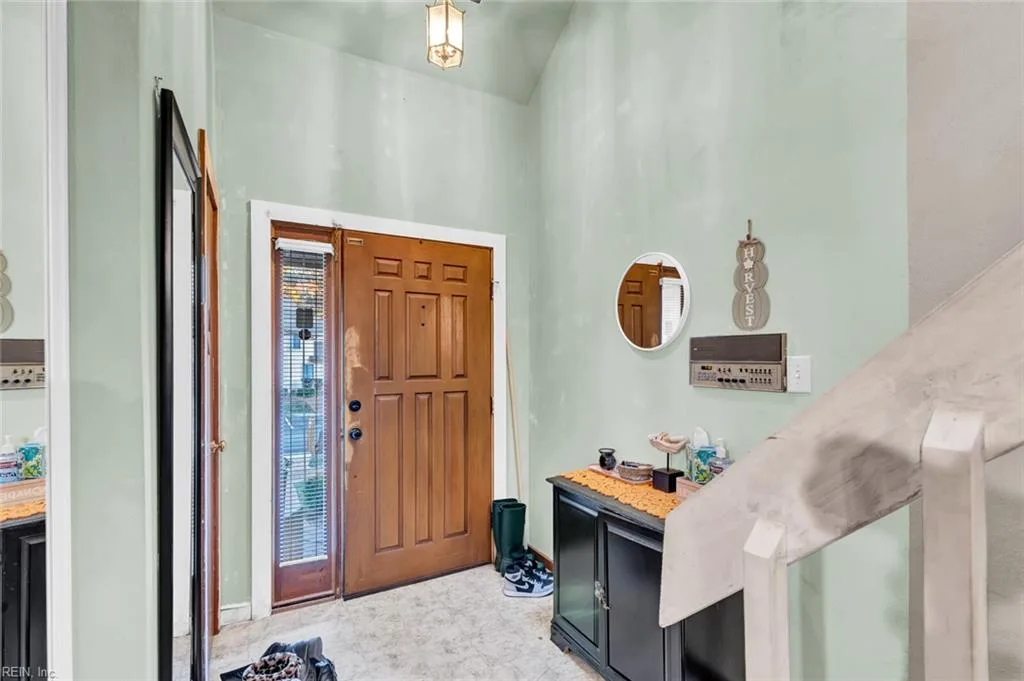 222 Bridgewater DR, NEWPORTNEWS VA 23603 - Photo 3