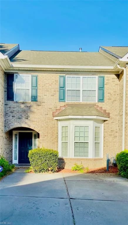 10 Rutland DR, HAMPTON VA 23666 - Photo 2