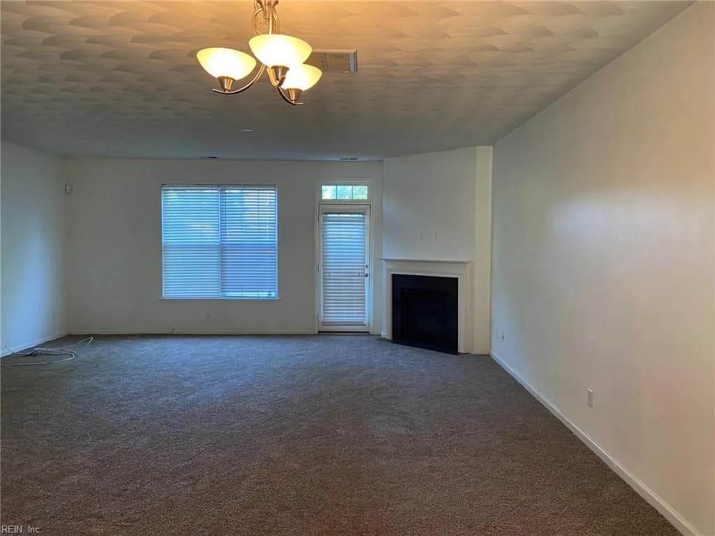 10 Rutland DR, HAMPTON VA 23666 - Photo 4