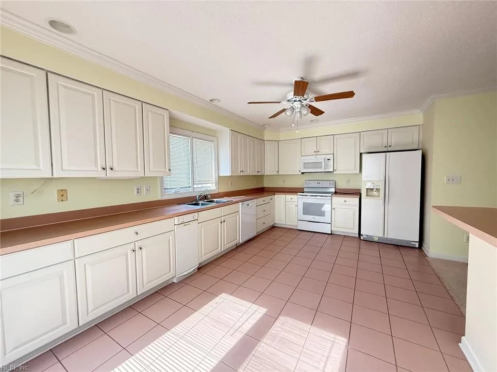 4652 Lookout RD, VIRGINIABEACH VA 23455 - Photo 3