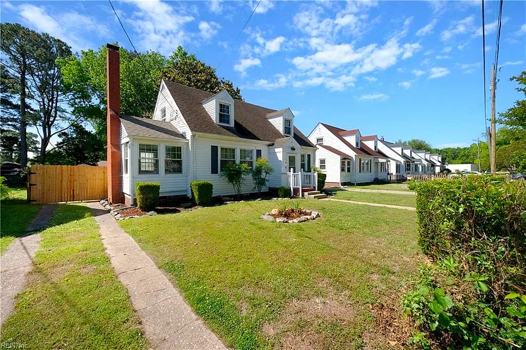 10 E Southampton AVE, HAMPTON VA 23669 - Main photo
