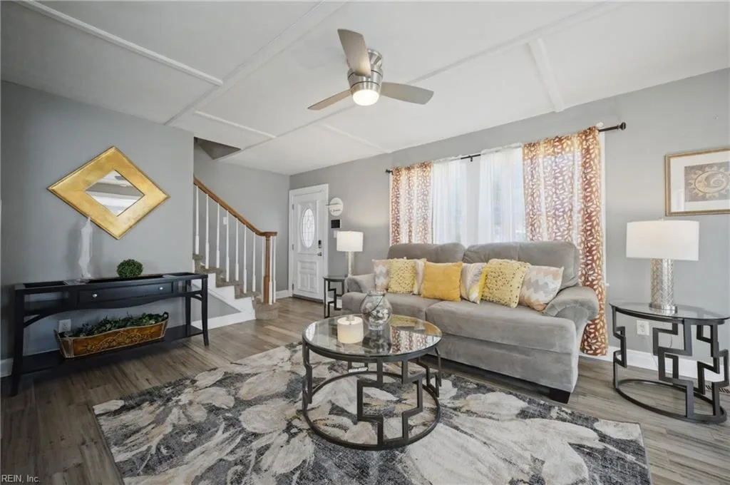 10 E Southampton AVE, HAMPTON VA 23669 - Photo 5