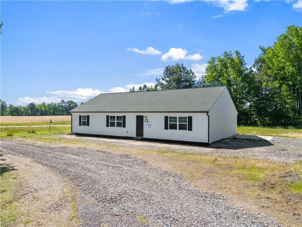 36044 Shingleton RD, WAVERLY VA 23890 - Photo 5