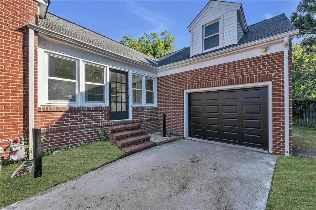12 McDonald RD, HAMPTON VA 23669 - Photo 3