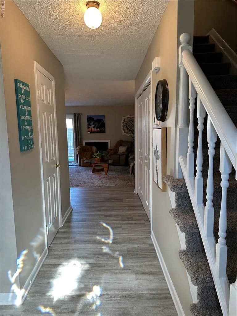 912 C AVE #C, VIRGINIABEACH VA 23451 - Photo 3