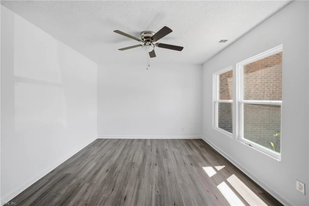 1010 Bryce LN, VIRGINIABEACH VA 23464 - Photo 3