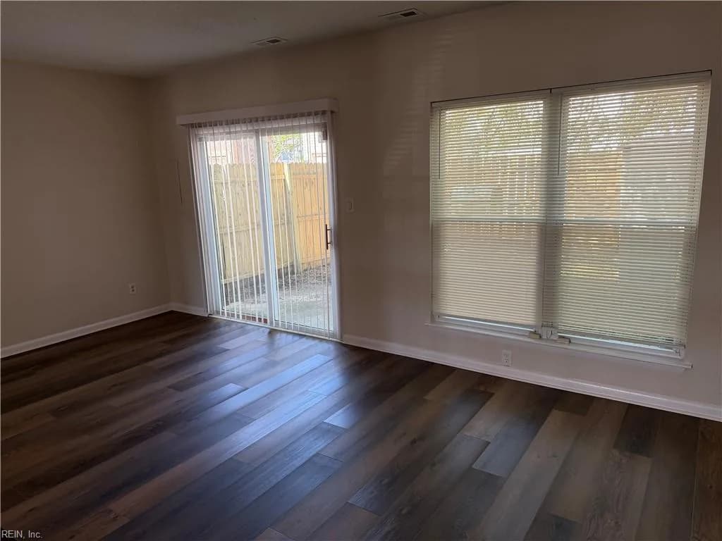 629 Counselor SQ, VIRGINIABEACH VA 23452 - Photo 3