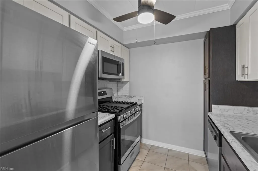 1005 Woodrow AVE #3F, NORFOLK VA 23505 - Photo 5