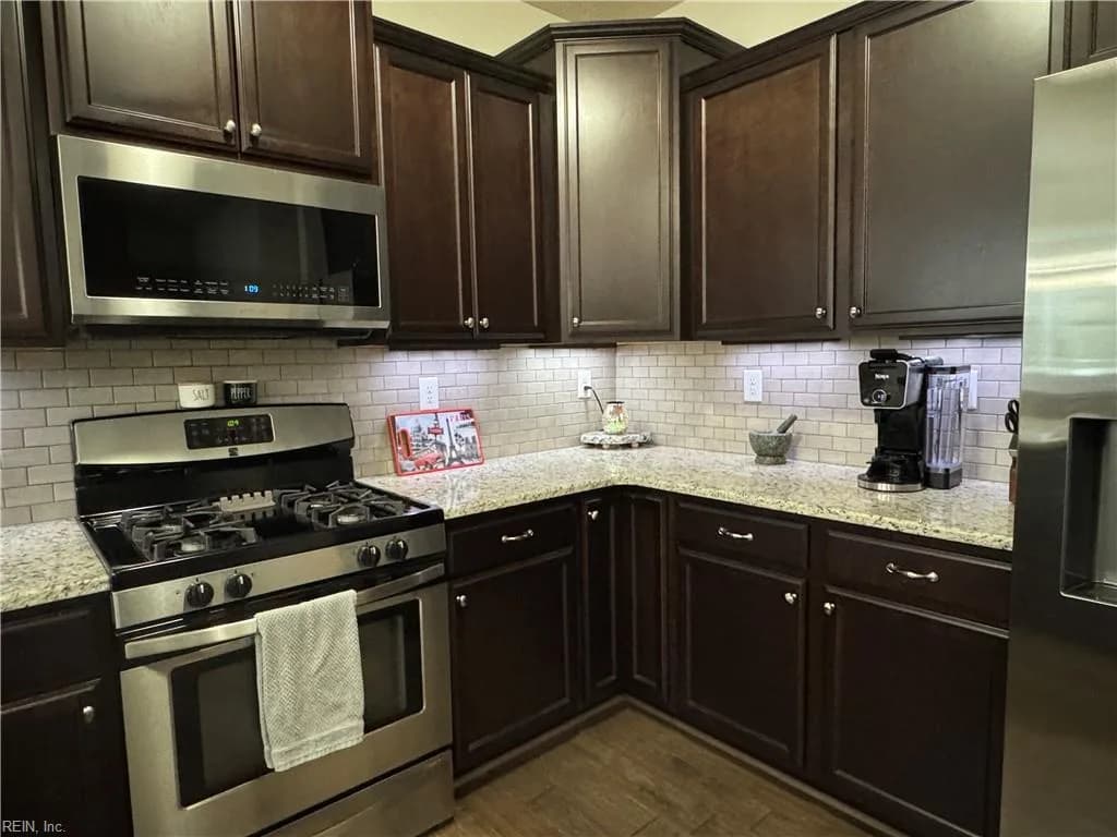 508 Cristfield RD, CHESAPEAKE VA 23320 - Photo 5