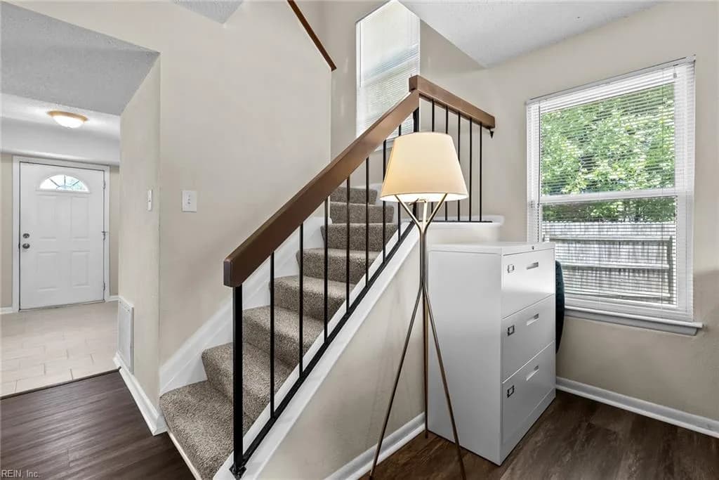 3701 Northwood CT, VIRGINIABEACH VA 23452 - Photo 4