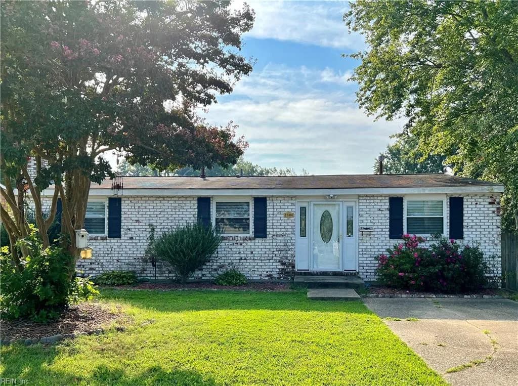 2304 Burnette DR, HAMPTON VA 23663 - Main photo