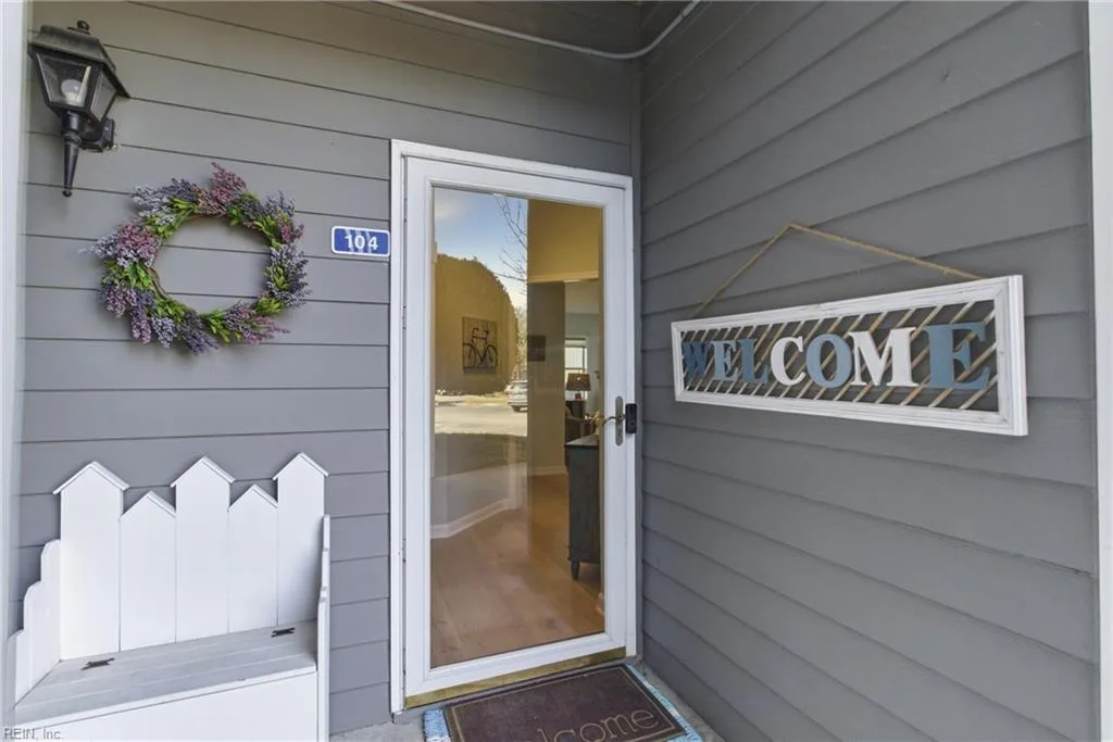 1024 Porte Harbour ARCH #104, HAMPTON VA 23664 - Photo 2