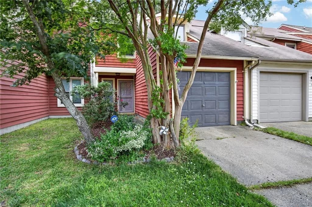 317 Elderwood CT, VIRGINIABEACH VA 23462 - Photo 2
