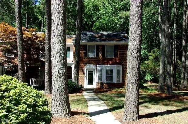 20 Corwin CIR, HAMPTON VA 23666 - Main photo