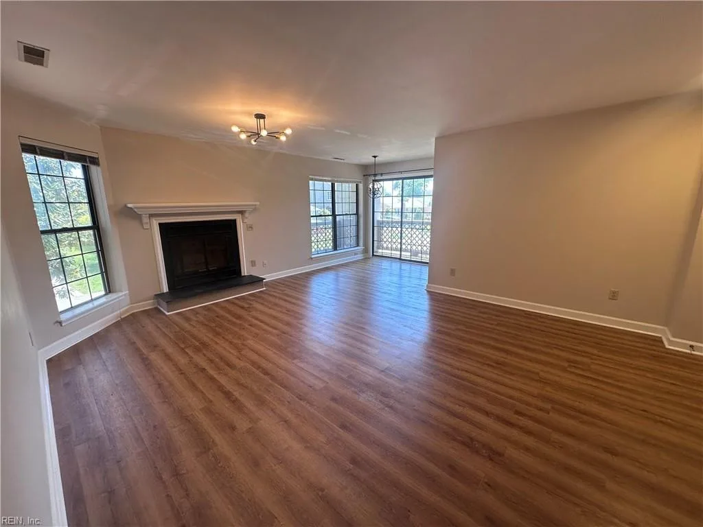 421 Harbour PT #204, VIRGINIABEACH VA 23451 - Photo 4