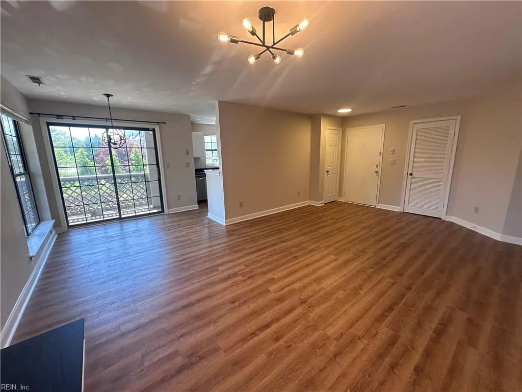 421 Harbour PT #204, VIRGINIABEACH VA 23451 - Photo 5