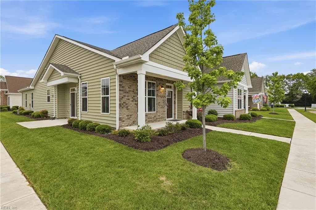 301 Cathedral ST, SMITHFIELD VA 23430 - Photo 3