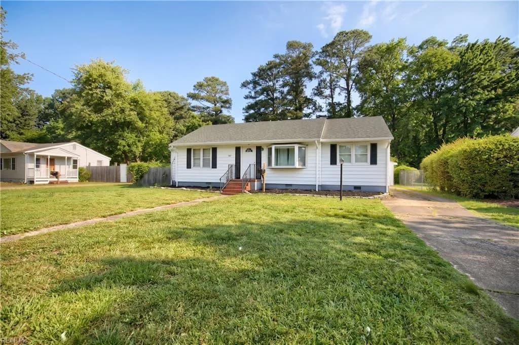 797 Old Oyster Point RD, NEWPORTNEWS VA 23602 - Main photo