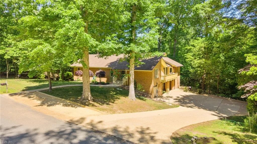 107 Archers Hope RD, Williamsburg — 4 bed Residential, 3,038 sqft