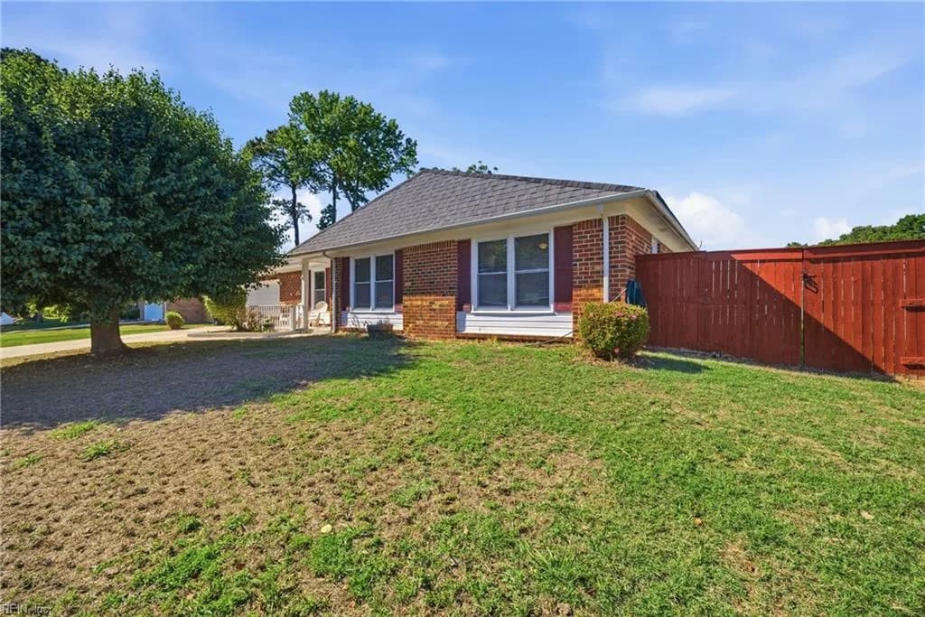 969 Earl Of Essex ARCH, VIRGINIABEACH VA 23454 - Photo 5