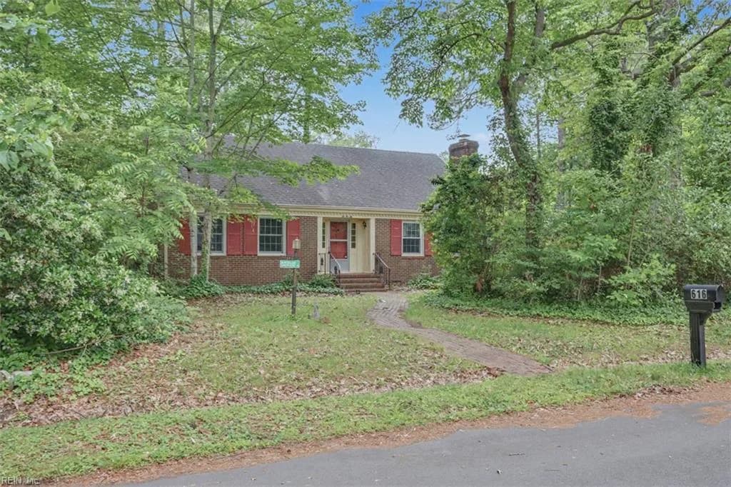 616 E Lynn Shores CIR, VIRGINIABEACH VA 23452 - Main photo