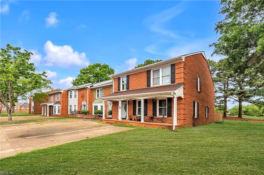 5302 Brookstone LN, VIRGINIA BEACH VA 23455 - Main photo