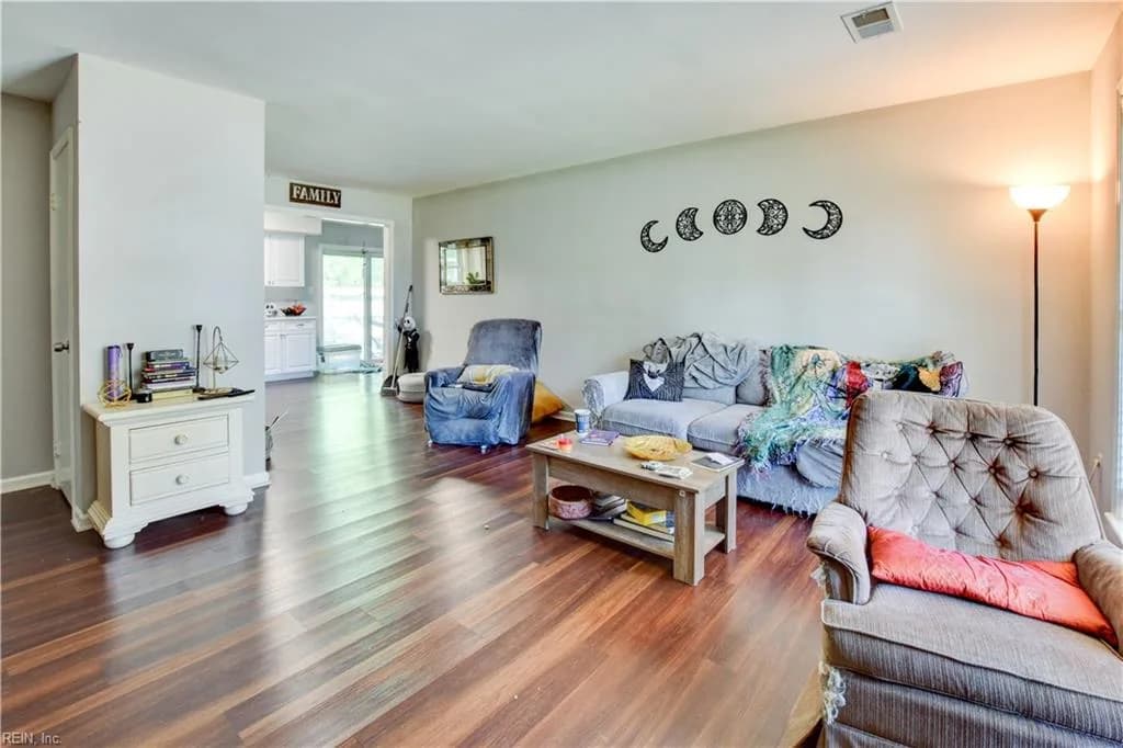 4268 Grove CT, VIRGINIABEACH VA 23462 - Photo 5