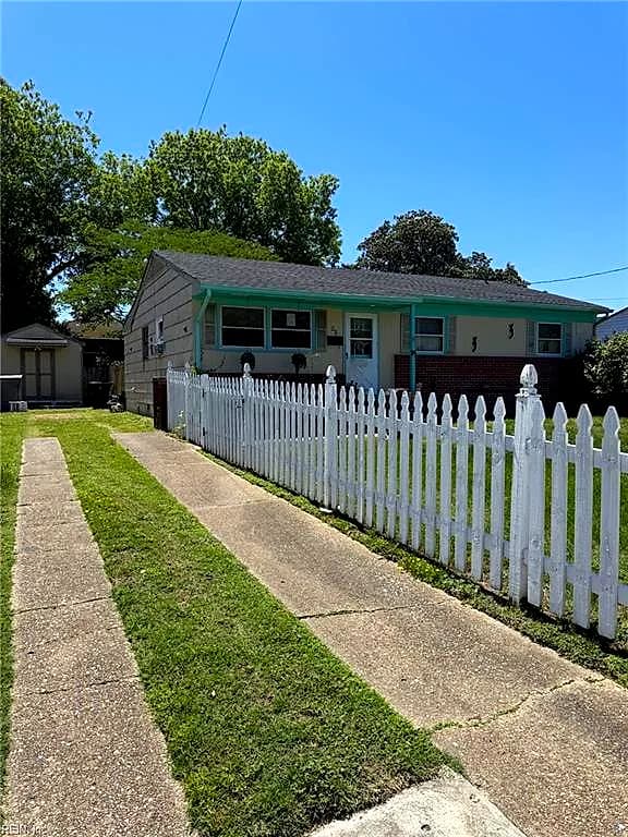 22 Kemper AVE, NEWPORT NEWS VA 23601 - Main photo