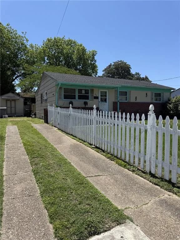 22 Kemper AVE, NEWPORTNEWS VA 23601 - Main photo