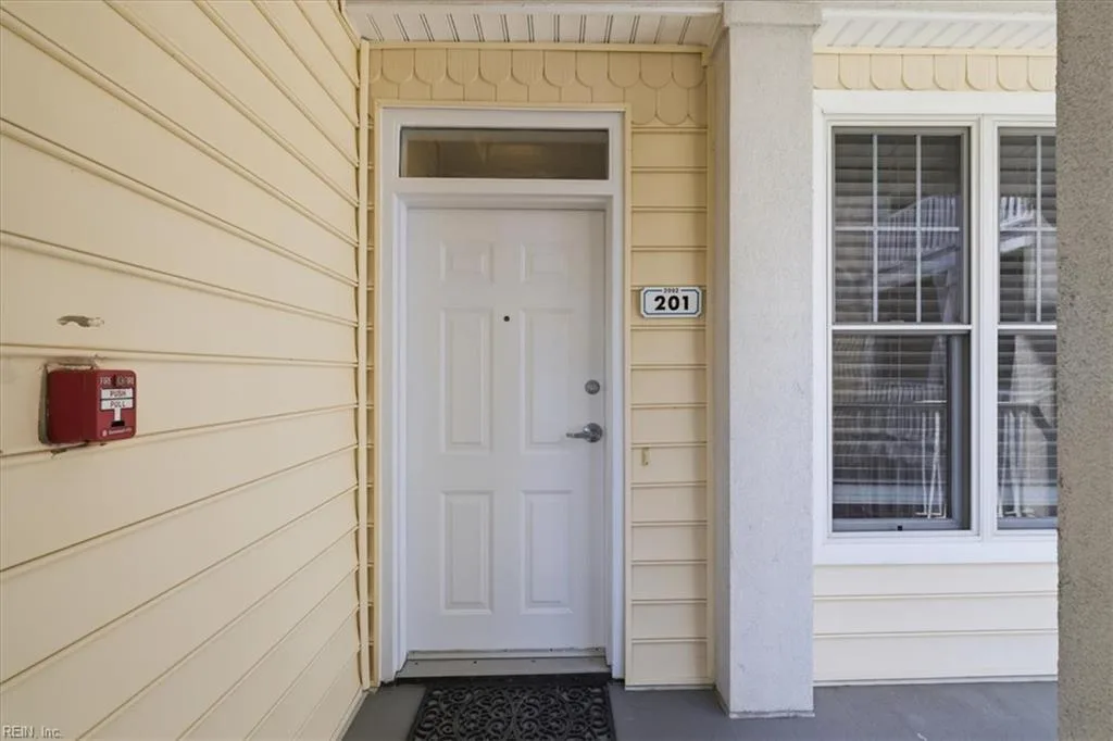 2992 Shore DR #201, VIRGINIABEACH VA 23451 - Photo 4