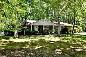 8374 York River Park RD, Williamsburg — 3 bed Residential, 2,406 sqft
