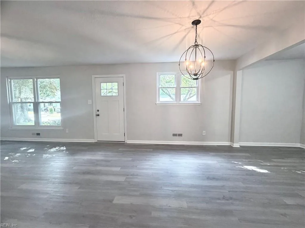 1617 Bill ST, NORFOLK VA 23518 - Photo 3