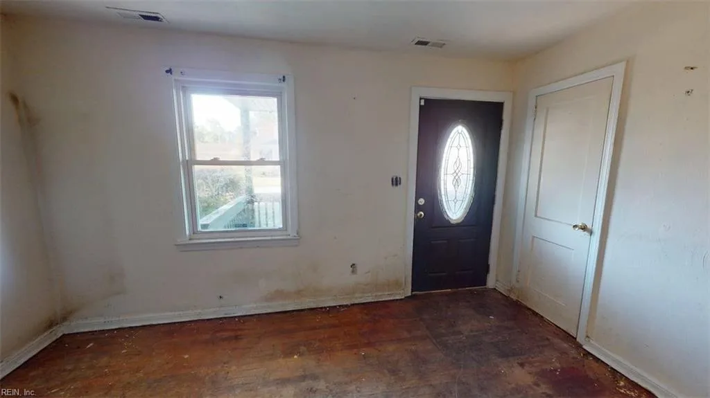 4004 Clifford ST, PORTSMOUTH VA 23707 - Photo 3