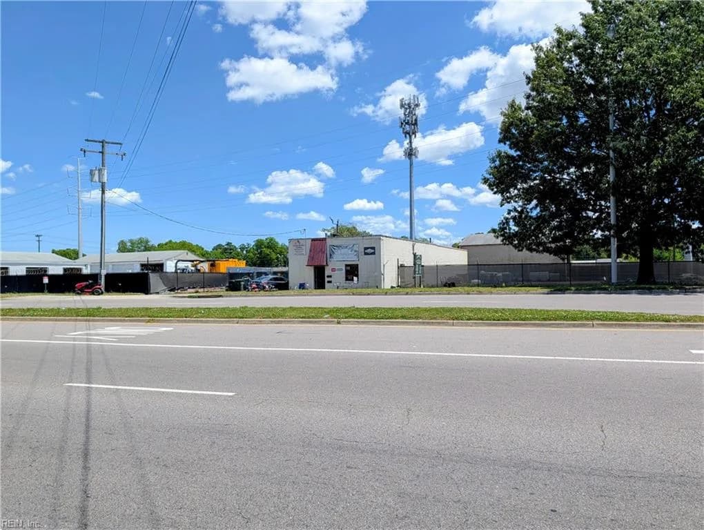 3008 Cromwell RD, NORFOLK VA 23509 - Photo 3