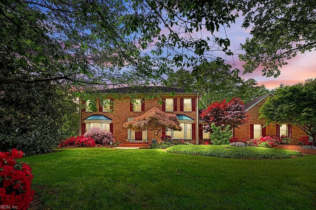3012 Golden Hind RD, Chesapeake — 5 bed Residential, 3,304 sqft