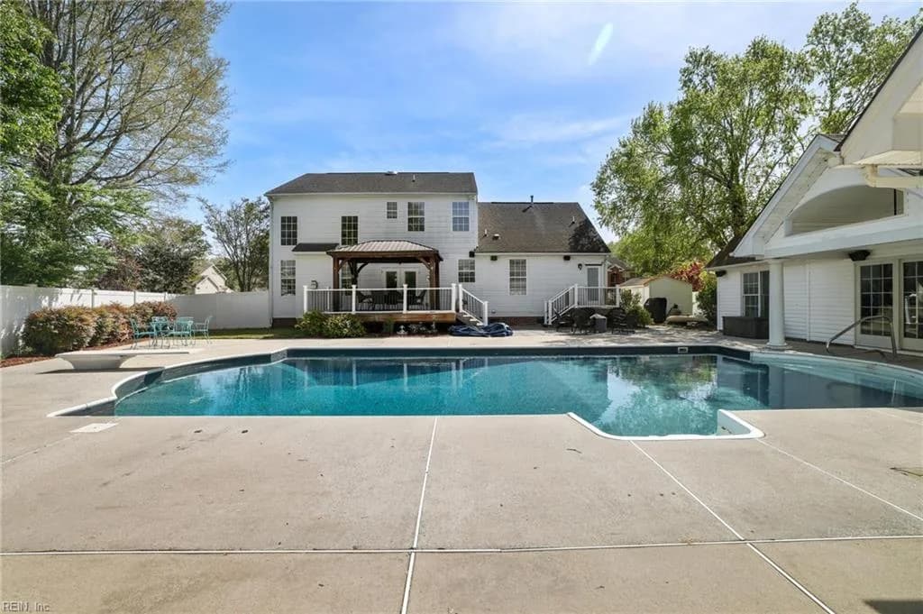 500 Fall Ridge CT, CHESAPEAKE VA 23322 - Photo 3