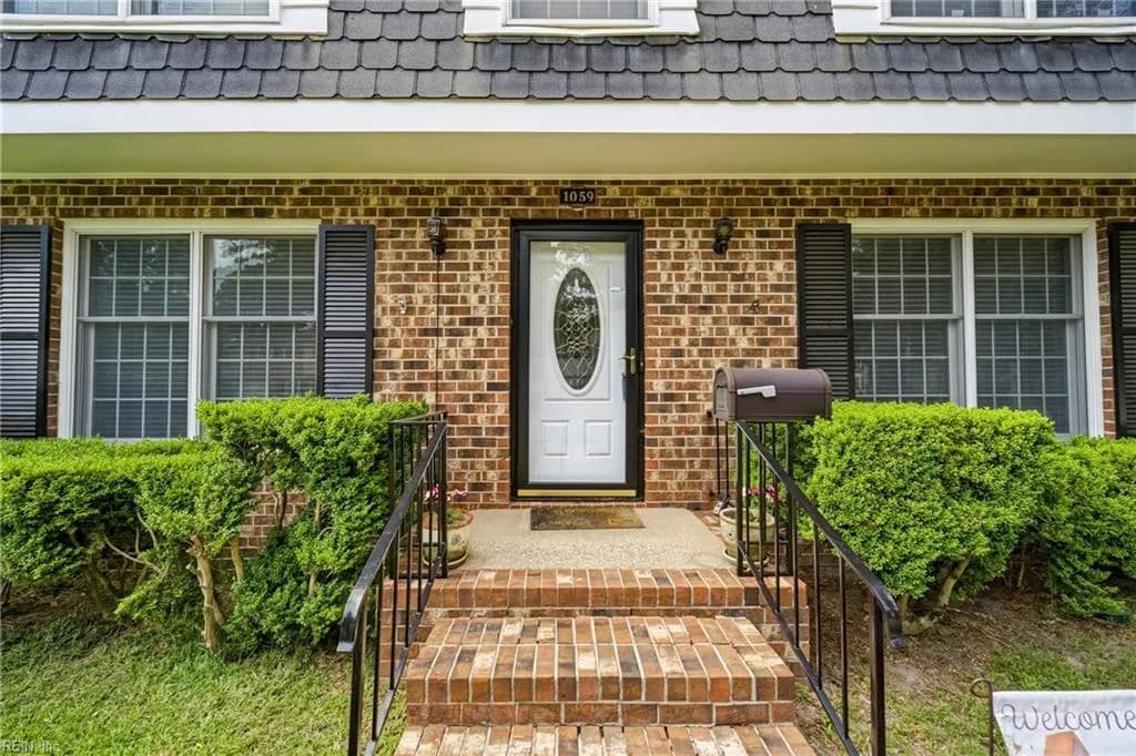 1059 Clipper DR, HAMPTON VA 23669 - Photo 3