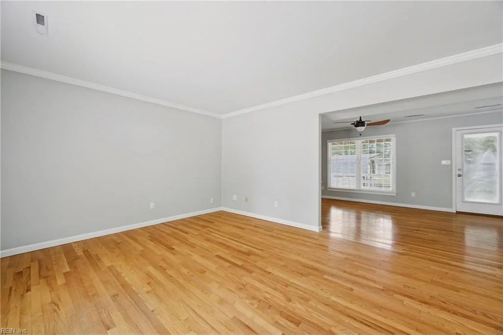1059 Clipper DR, HAMPTON VA 23669 - Photo 5