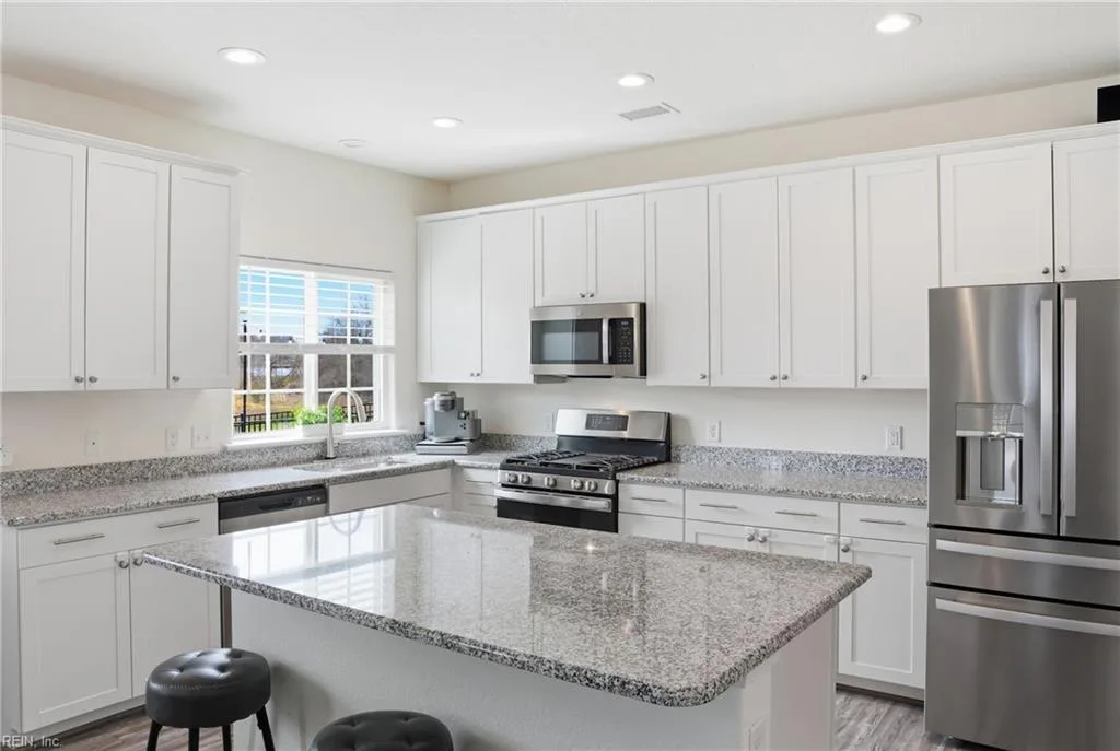 188 Norfleet LN, SUFFOLK VA 23434 - Photo 5