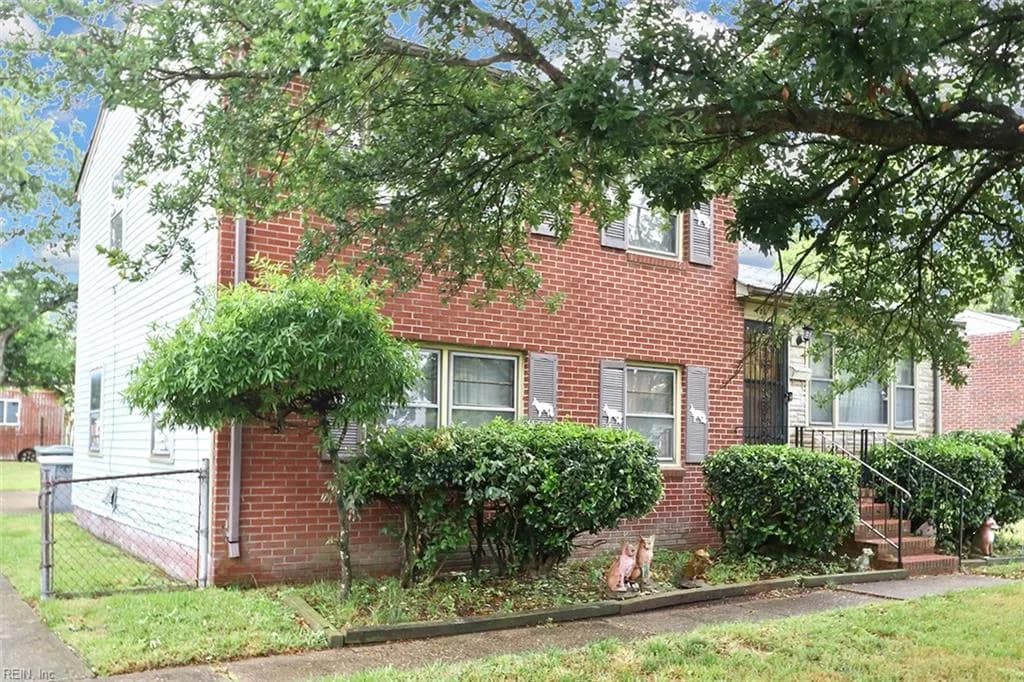 706 S Fallon CT, HAMPTON VA 23661 - Photo 4